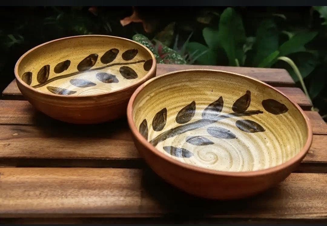 Handcrafted Terracotta Ceramic Bowls with Leaf Design, Set of 2