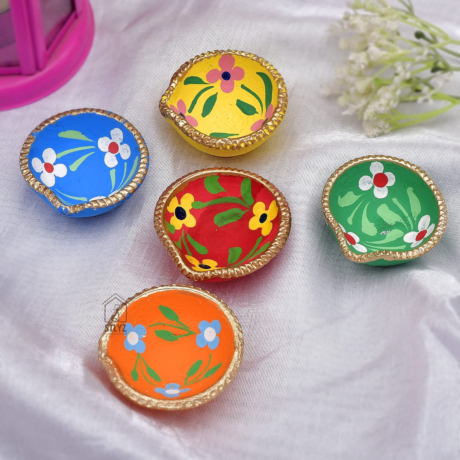 Colourful Handmade Diyas for Diwali 101 pcs. Hand Painted Decorative Clay Mitti Diya Deepak Lanterns for Diwali Decoration (Pack of 101)